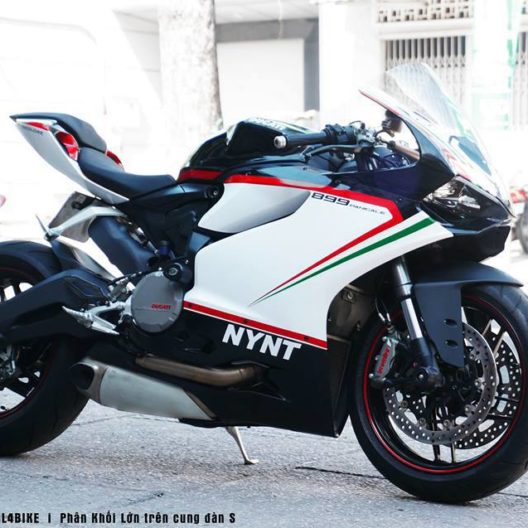 Ducati 899 Panigale Dark Tricolore 4