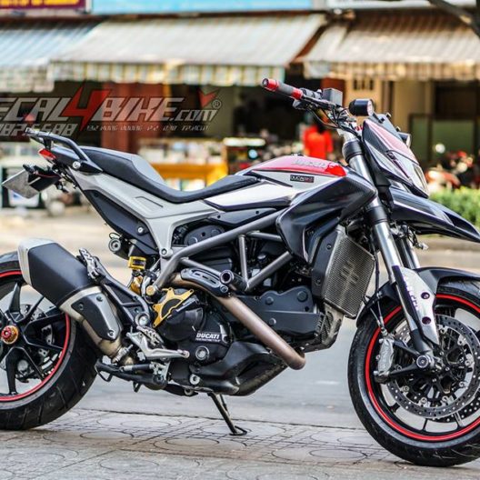 Ducati Hyper Carbon 5D SP