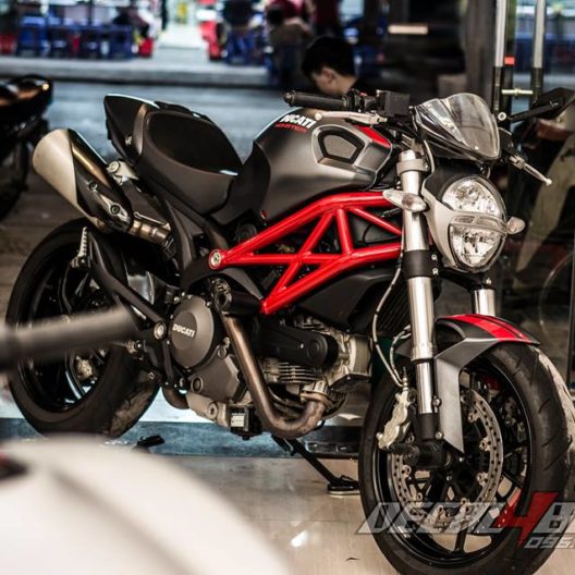 Ducati Monster Gun Metal S2R
