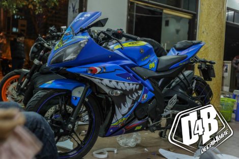 Yamaha R15 V2 Crazy Blue Shark 3